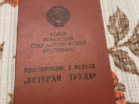 Parduodami ivairus seni dokumentai