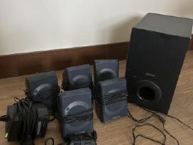 Pc kolonėlės su žemų dažnių kolonėle