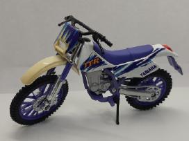 1/18 Maisto Yamaha TT-r, Maisto