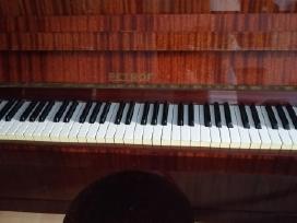 Pianinas Petrof