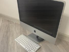Kompiuteris iMac su klaviatūra
