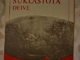 Eberhardas Paulis- Suklastota deivė