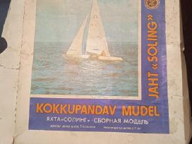 Klijuojamas jachtos modelis