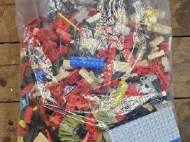 Lego delione analogas