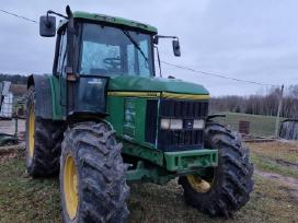 Traktorius John Deere 6600