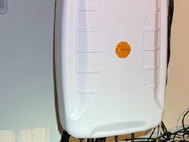 Poynting Xpol-24 kryptinė 4x4 Mimo 5G/lte Antena