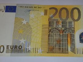 200 euru banknotas pirmas parasas