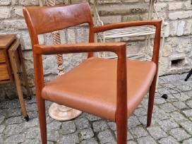 Vintažinis mid century autorinis tikmedžio fotelis