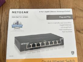 Šakotuvas Netgear Gs308e