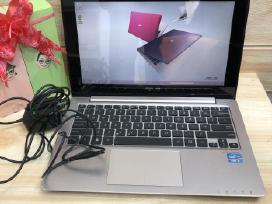 Asus 12" Touchscreen Lieciamas nedidelis tik 105eu