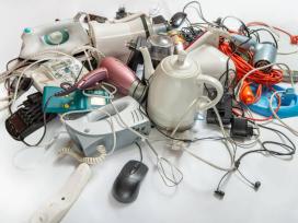 Nemokamai išvežu buitinę techniką-elektroniką.