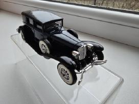 1:43 modeliukas Cord L29 1929