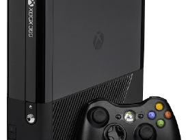Xbox 360 e 120gb - 70 Eur.