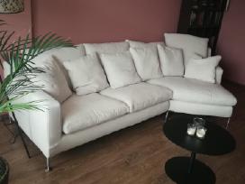 Puskampis Harry. Italija. Gamintojas: B&b Italia.