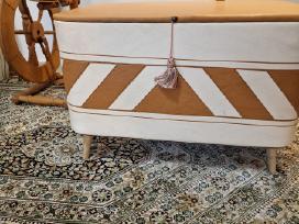 Vintažinis Mid Century pufas/daiktadėžė
