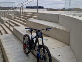 Giant glory advanced 0 2018 downhill full sus
