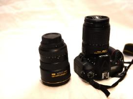 Parduodu fotoaparatą Nikon D7200 su objektyvais