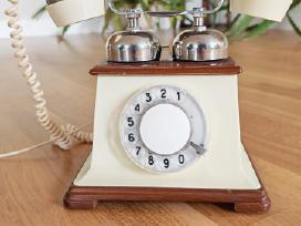 Senas telefono aparatas