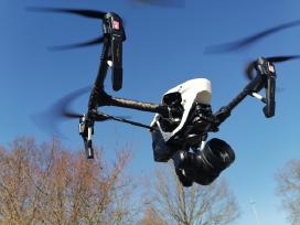 Dronas Dji inspire 1 su Zenmuse X5 kamera