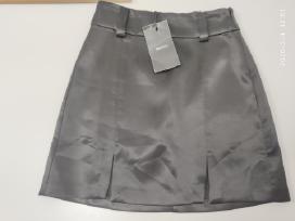 Naujas "Bershka" juodas blizgus sijonukas