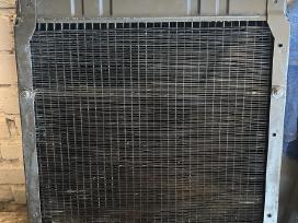 Traktoriaus Jacobsen Lf radiatorius