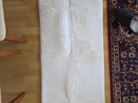 Kilimėlis prie lovos 60 x 160 cm.
