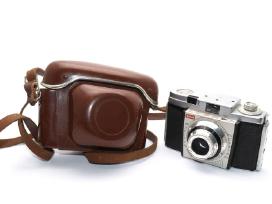 "Kodak", Anglija kaina15 eurų