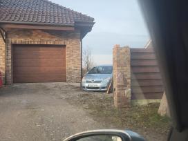 Akcija. Pakeliami nebrangūs garažo vartai