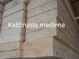 Visa medienos apdaila vienoje vietoje