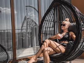 Stilingasis kabantis krėslas Cuba. Lauko baldai