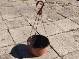 Plastikinis vazonas .Aukštis iki kabliuko 45cm