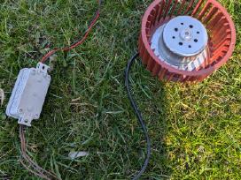 Vėjo jėgainės generatorius 12 voltų 12w su saule