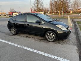 Toyota Prius nuoma/rent 105 eur/sav