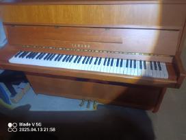 Meistras parduoda pianiną Yamaha