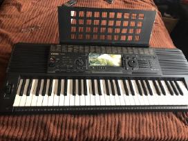 Sintezatiorius Yamaha 620psr
