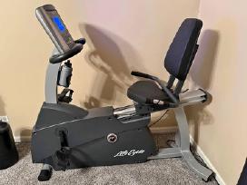Dviratis treniruoklis Life fitness R1 Go