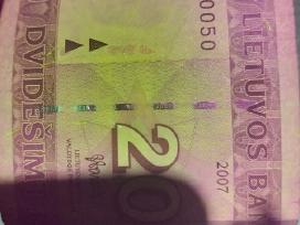 20 litų banknotas 2007 m. su spaustuvės klaida