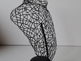 Biustas papuošalams, metalinis 33x20cm