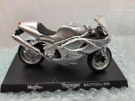 1:18 Triumph Daytona 955i, Maisto