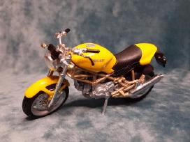 1:18 Ducati Monster 900, Maisto