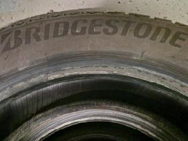 % 4 vnt.=40€ / Bridgestone / 215 55 R17 94v