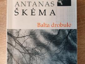 A. Škėma Balta drobulė