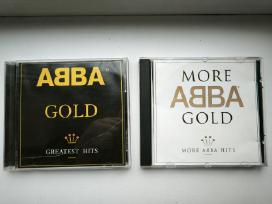 Keletas CD Abba Gold Yra daugiau CD