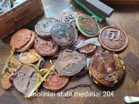 Moliniai medaliai