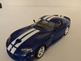 Dodge Viper gts modeliukas 1:18 atsidaro dalys