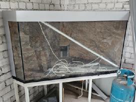 Parduodu 1000ltr akvariumą su rėmu/spintele