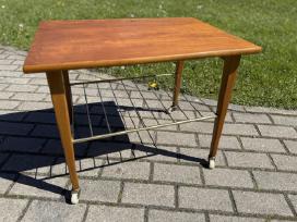 Mid century tikmedzio kavos staliukas