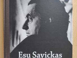 Knyga Esu Savickas. Ir man to užtenka