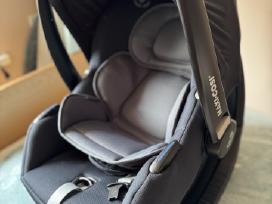 Maxi Cosi kedute su Isofix sistema