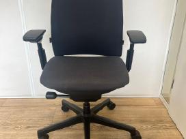 Steelcase Amia x Leap V2
